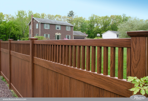 wood-grain-vinyl-pvc-privacy-fence-rosewood-1